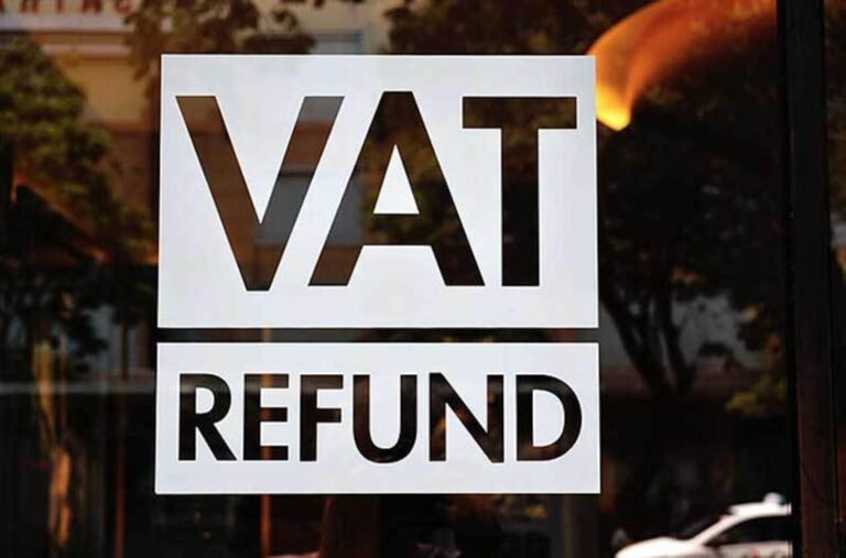 Indian Tourists to UAE can now get  VAT Refund for E-Commerce purchases