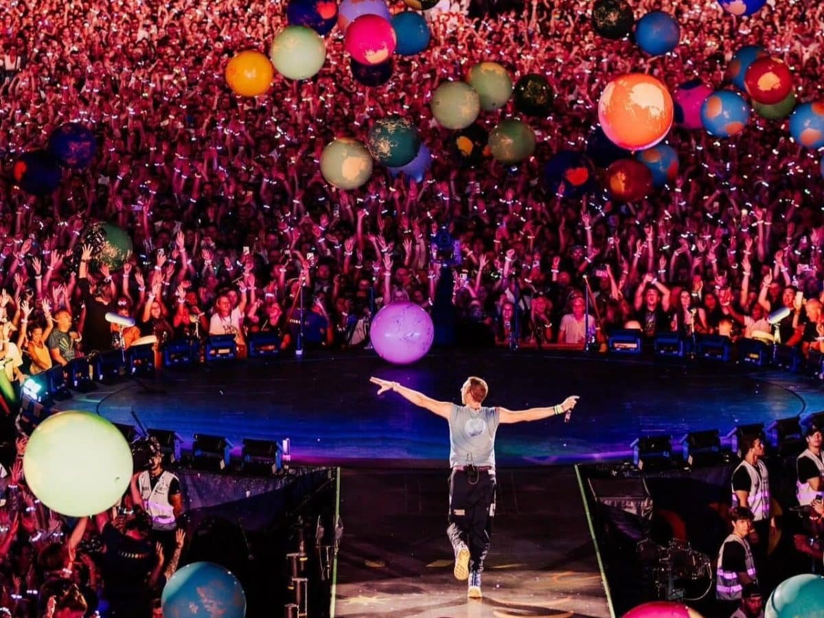 Coldplay shows: Free shuttle buses from Dubai to Abu Dhabi